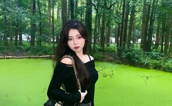 女人不哭主题曲